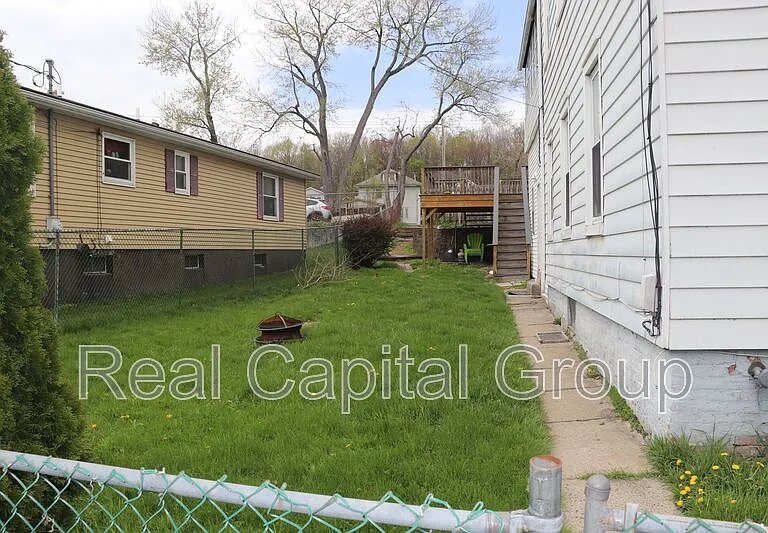 171 Lancaster St — Photo 22