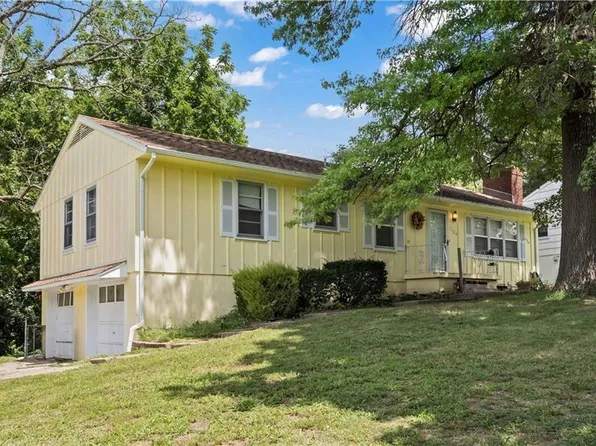 7524 E 83rd St, Kansas City, MO 64138