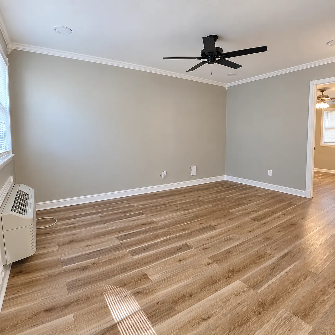 Under New Management! 2bd/1ba Move In Special! — Photo 4