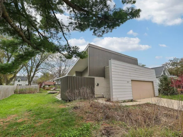 7017 University Avenue, Middleton, WI 53562