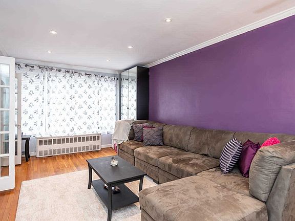 4th image of 3 Birchwood Ct APT 4A