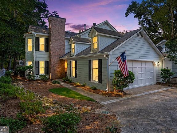 2nd image of 110 Great Oaks Ln