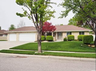 9492 S Chavez Dr, South Jordan, UT 84095