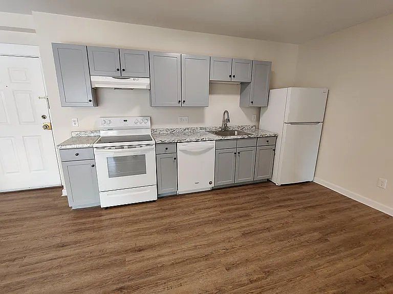 1st image of 30 Gatehouse Rd APT 202