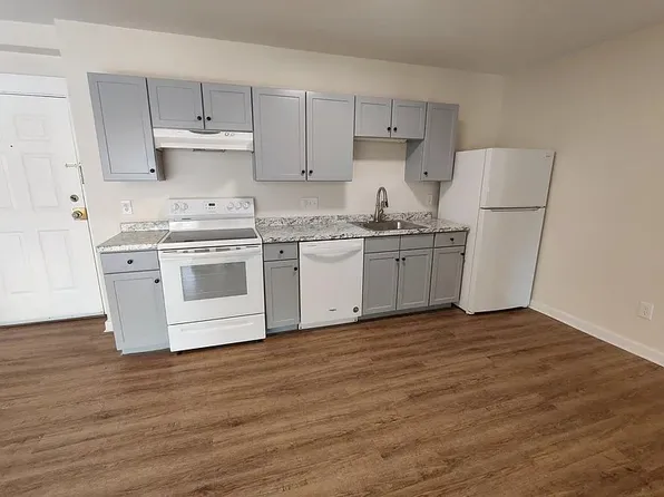 30 Gatehouse Rd, Amherst, MA