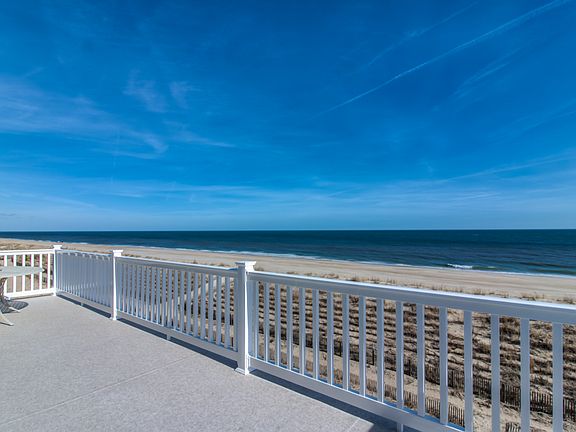 3rd image of 800 S Ocean Dr