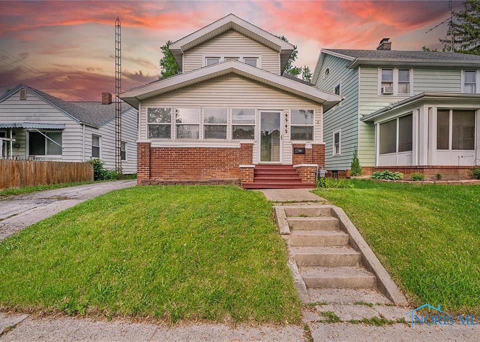 1st image of 4242 Fairview Dr