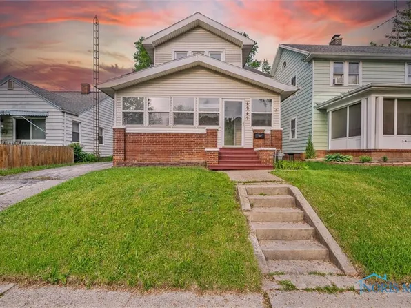 4242 Fairview Dr, Toledo, OH 43612