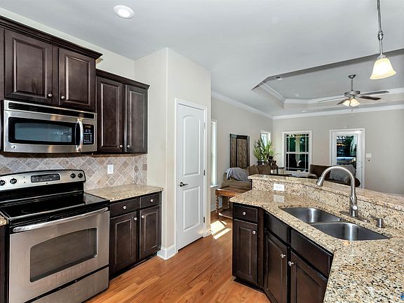 4th image of 3012 Magnolia Leaf Cir SE