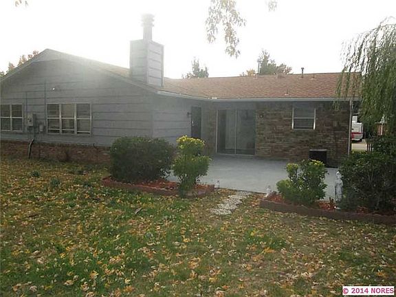4th image of 1837 S 124th Ave E