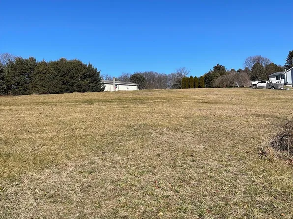 12 Hilltop Rd, Halifax, PA 17032