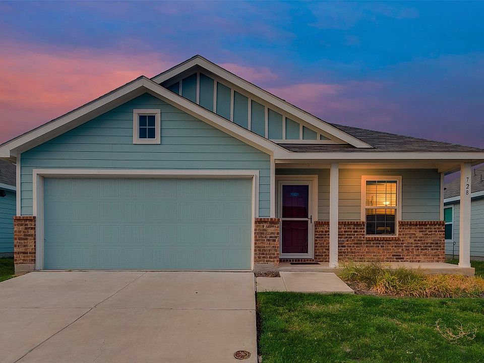 1st image of 728 Autumnwood Way