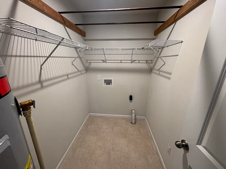 204 Dietz Dr — Photo 20
