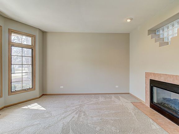 3rd image of 8924 Kilkenny Dr