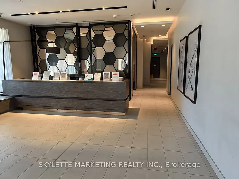 128 Fairview Mall Dr #609 — Photo 2