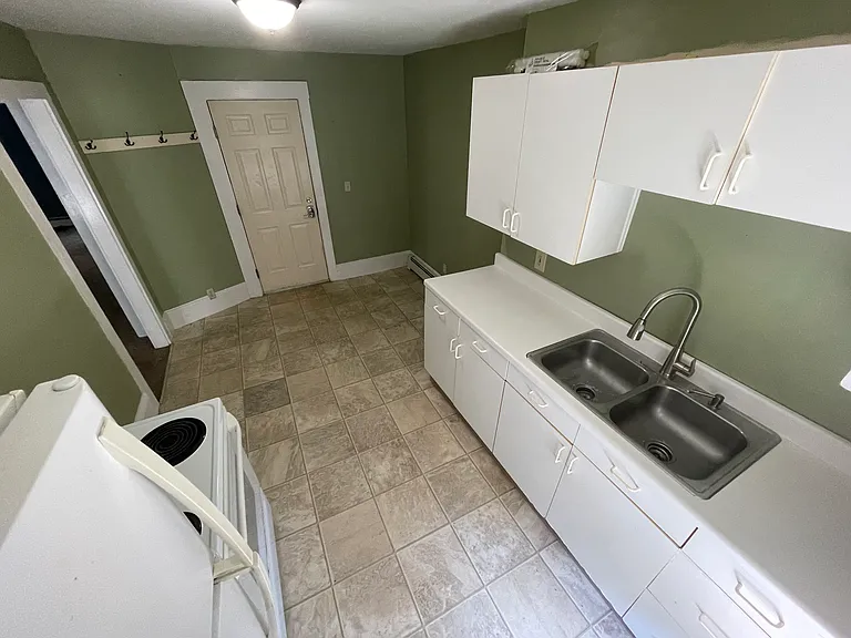 18 Cushing St #1 — Photo 1