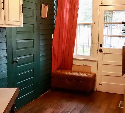 3rd image of 230 Ryals Ave