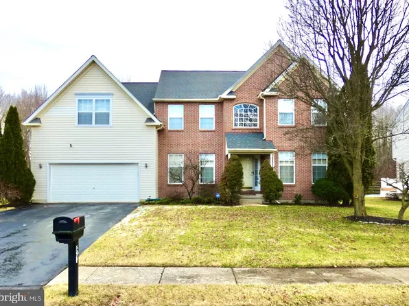 61 Rose Hill Dr, Bear, DE 19701