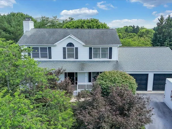 5548 Cider Mill Ct, Roanoke, VA 24012