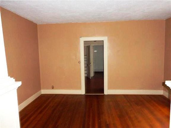 4th image of 1311 Union Ave