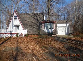 210 Turner Rd, Troy, NY 12182