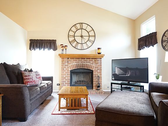 4th image of 2229 Camden Ln