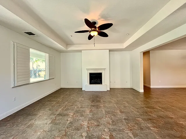 381 Havasu Ct — Photo 10