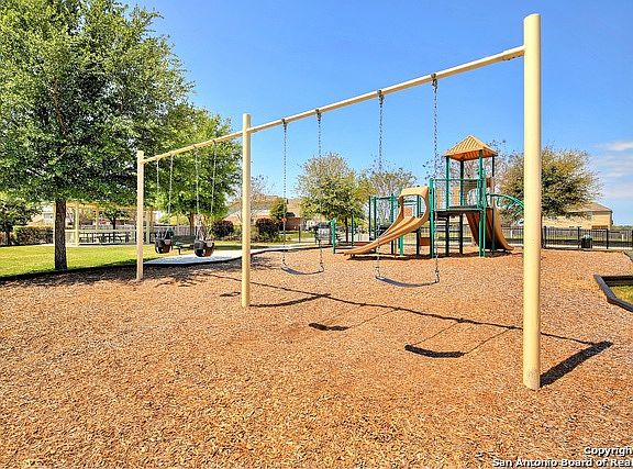 4th image of 6324 Juniper Way