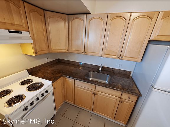 4th image of 22 Arch St #12390556