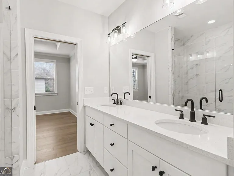 1258 Epping Ln — Photo 16