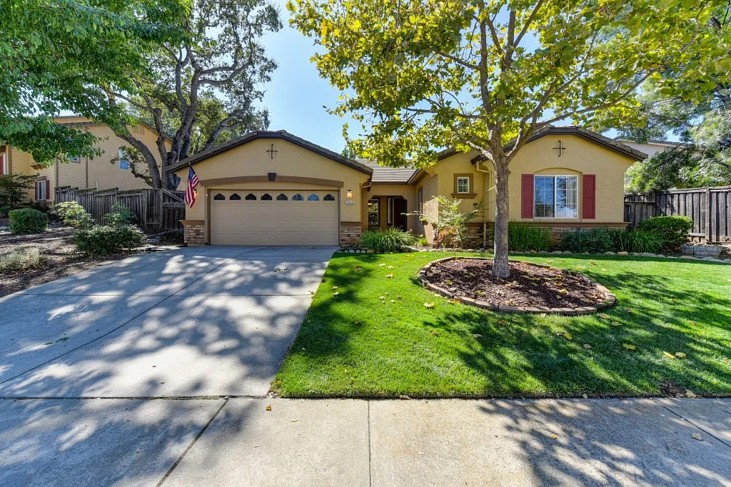 7012 Cinnamon Teal Way photo 1
