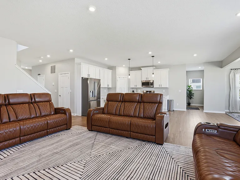 27 Hemingway Ave — Photo 11