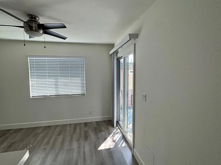16102 Waikiki Ln #C — Photo 22