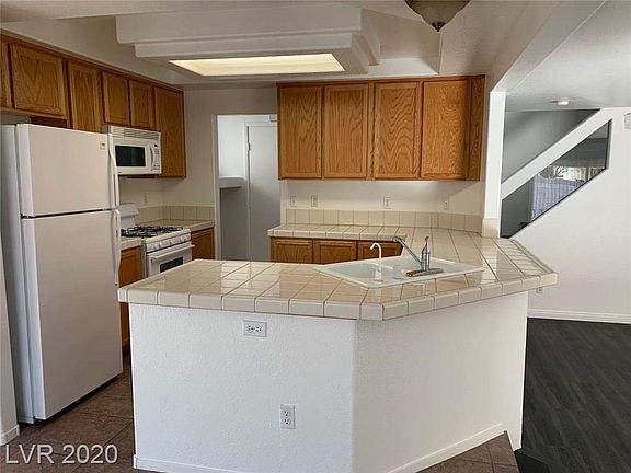4th image of 10163 Lemon Thyme St