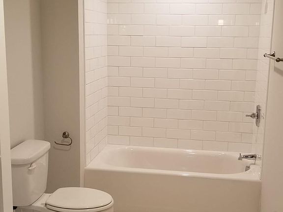 4th image of 3511 Cave Hill Pl