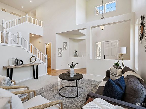 4th image of 12917 69th Drive SE