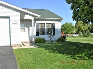 288 N Hyland St, Juneau, WI 53039