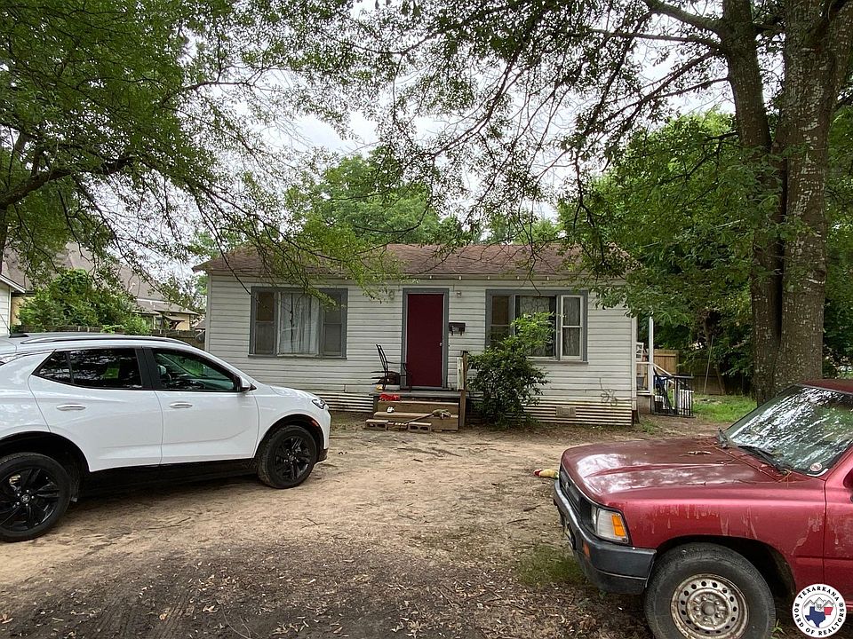 1st image of 408 E 25th St