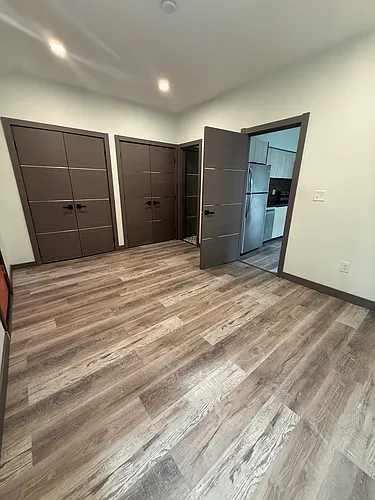 255 Washington St #1 Photo 1