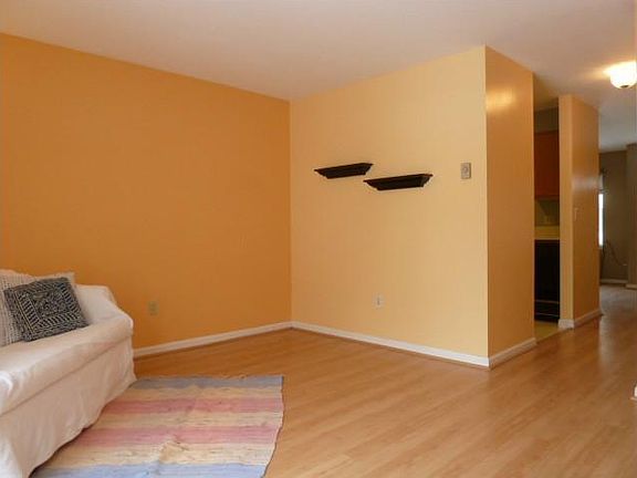 3rd image of 45 Glenridge Drive #45
