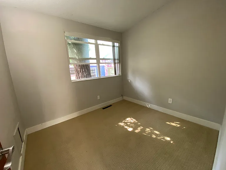 624 Marine St #4 — Photo 7