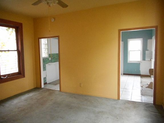 3rd image of 6663 S Hartwell Ave