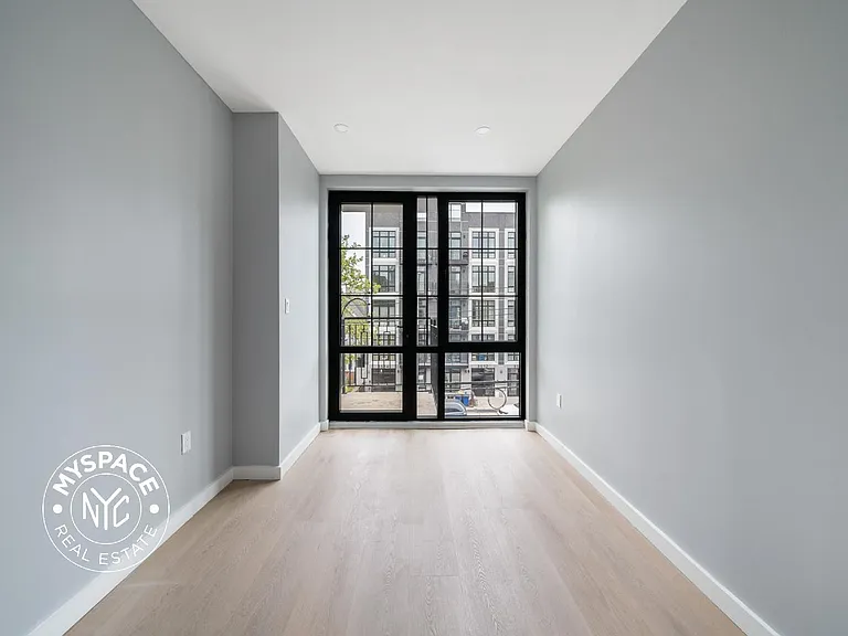 3511 Farragut Rd #3C — Photo 7