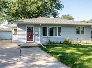 1828 Sager Ave, Waterloo, IA 50701