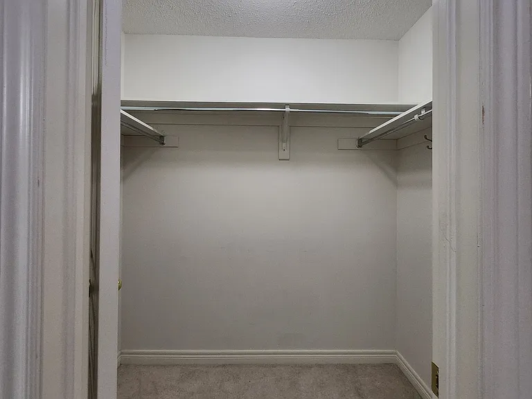 1237 Atkins Dr — Photo 10