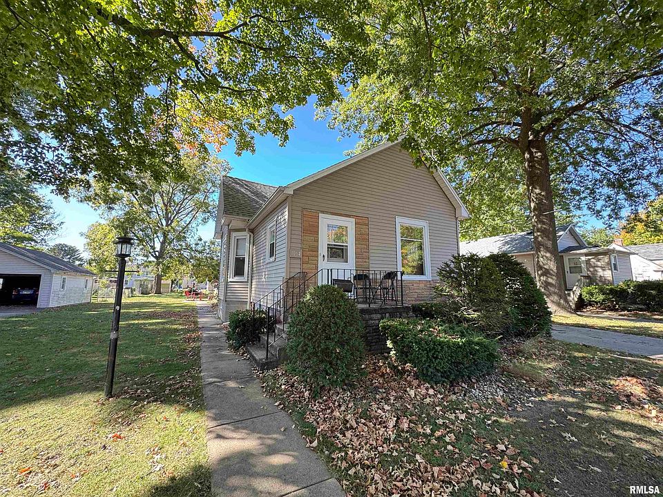 1st image of 1064 Maple Ave