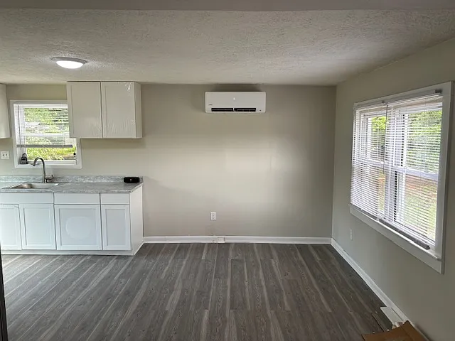 375 Bladen Cir — Photo 4