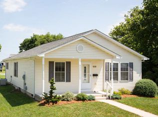 608 W Spotswood Trl, Elkton, VA 22827