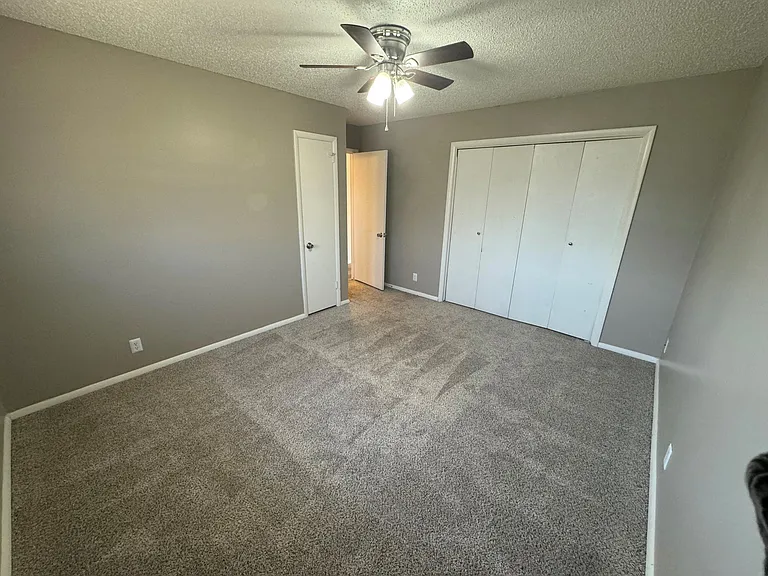 342 N Country Acres Ave — Photo 7