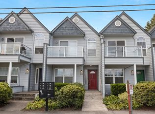 244 NE Bridgeton Rd, Portland, OR 97211